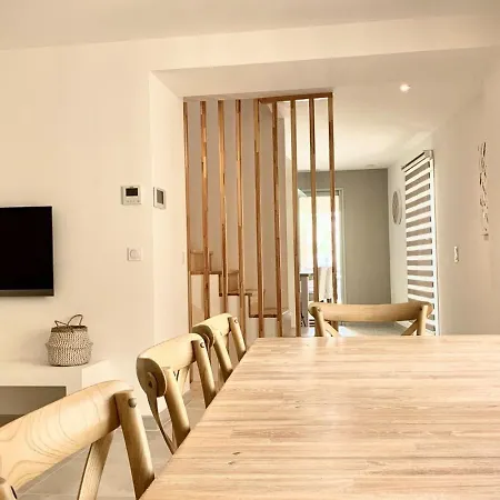 Maison De Elegante Au Coeur De Avec Terrasse - Fr-1-604-43 * Mèze