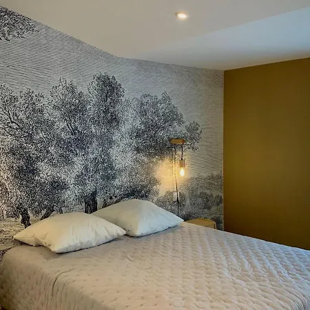 Maison De Elegante Au Coeur De Avec Terrasse - Fr-1-604-43 *